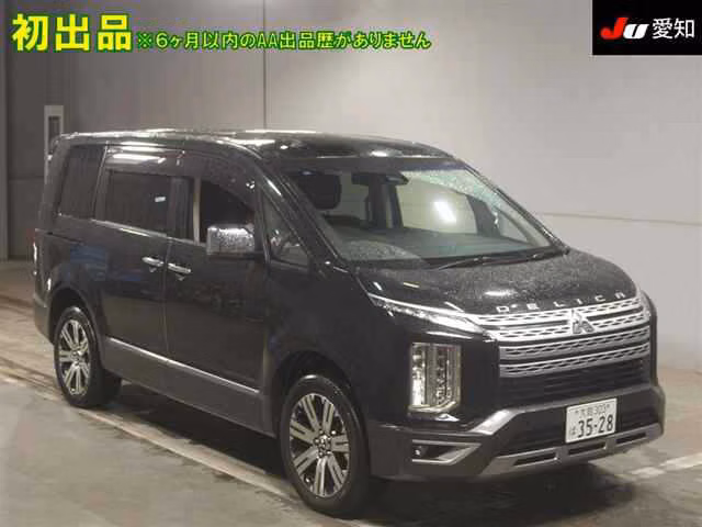 Mitsubishi Delica D:5