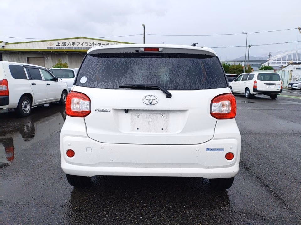 TOYOTA PASSO