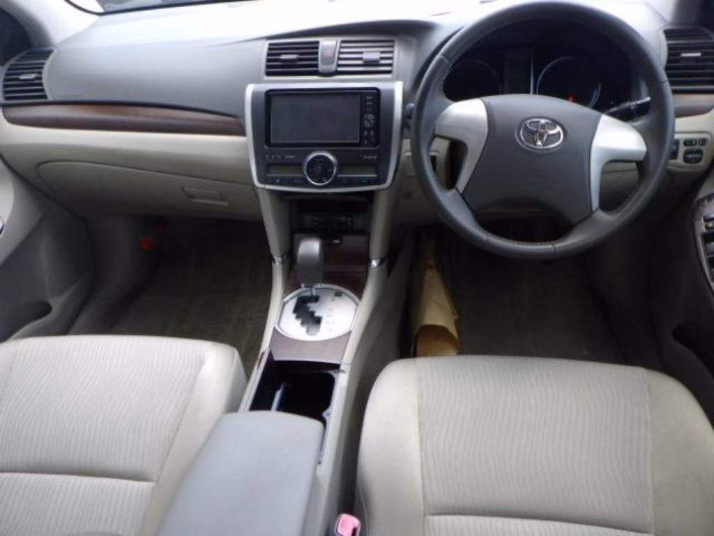 Toyota Premio