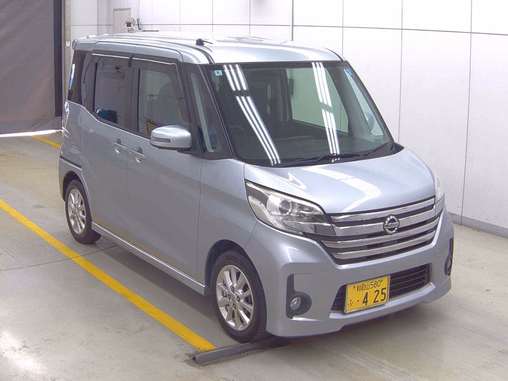 NISSAN DAYZ ROOX