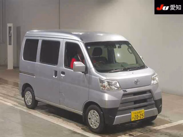 TOYOTA PIXIS VAN