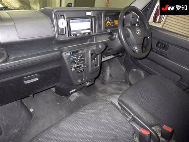 TOYOTA PIXIS VAN