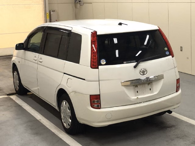 TOYOTA ISIS