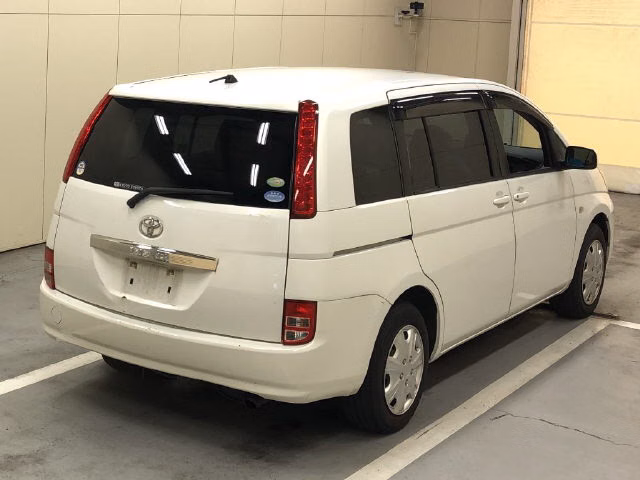 TOYOTA ISIS