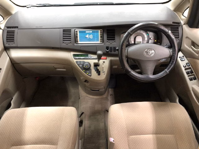TOYOTA ISIS