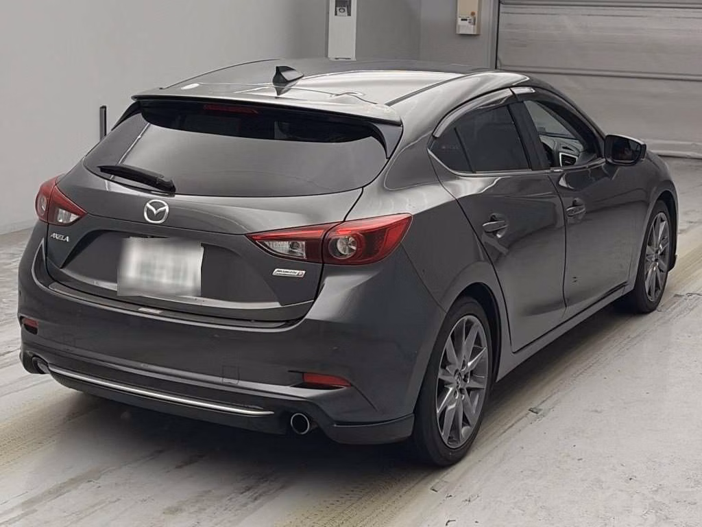 MAZDA AXELA
