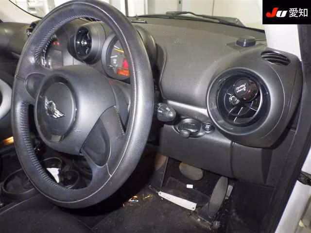 MINI CROSSOVER
