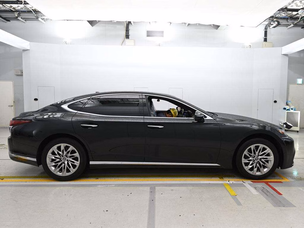 Lexus LS500