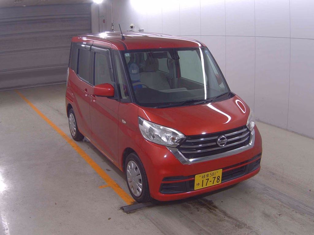 NISSAN DAYZ ROOX