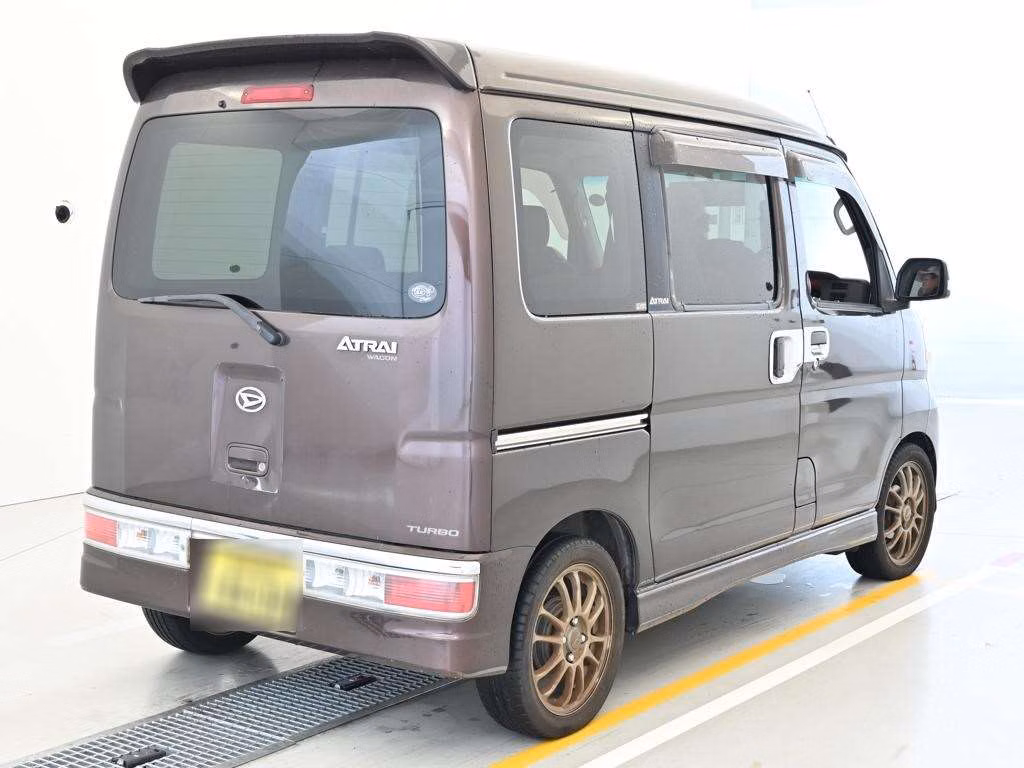 DAIHATSU ATRAI