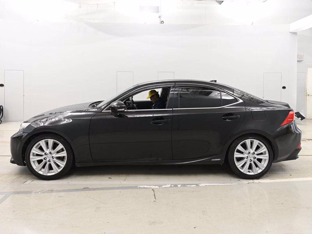 Lexus IS300h