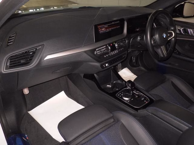 BMW 1-SERIES
