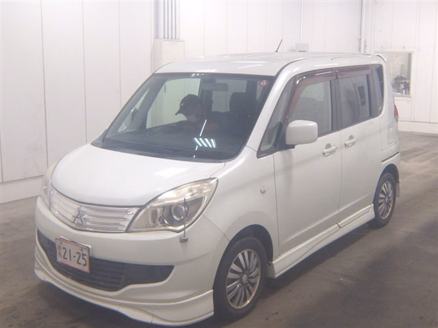 Mitsubishi Delica D:2