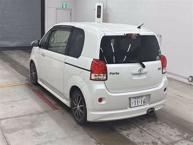 TOYOTA PORTE
