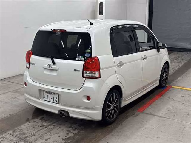 TOYOTA PORTE