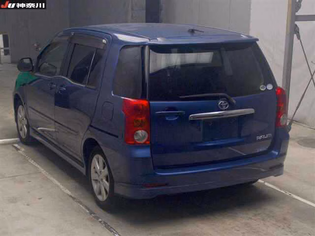 TOYOTA RAUM