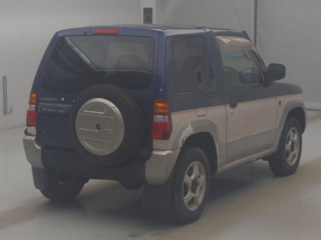 Mitsubishi Pajero Mini