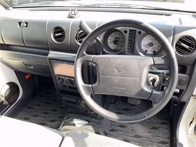 DAIHATSU NAKED