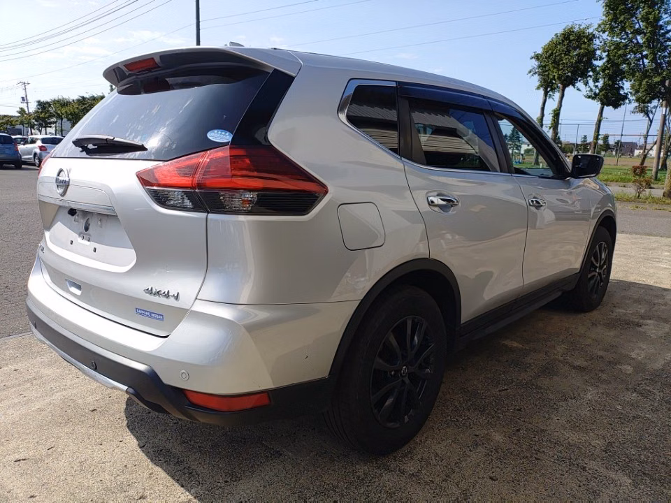 NISSAN X-TRAIL