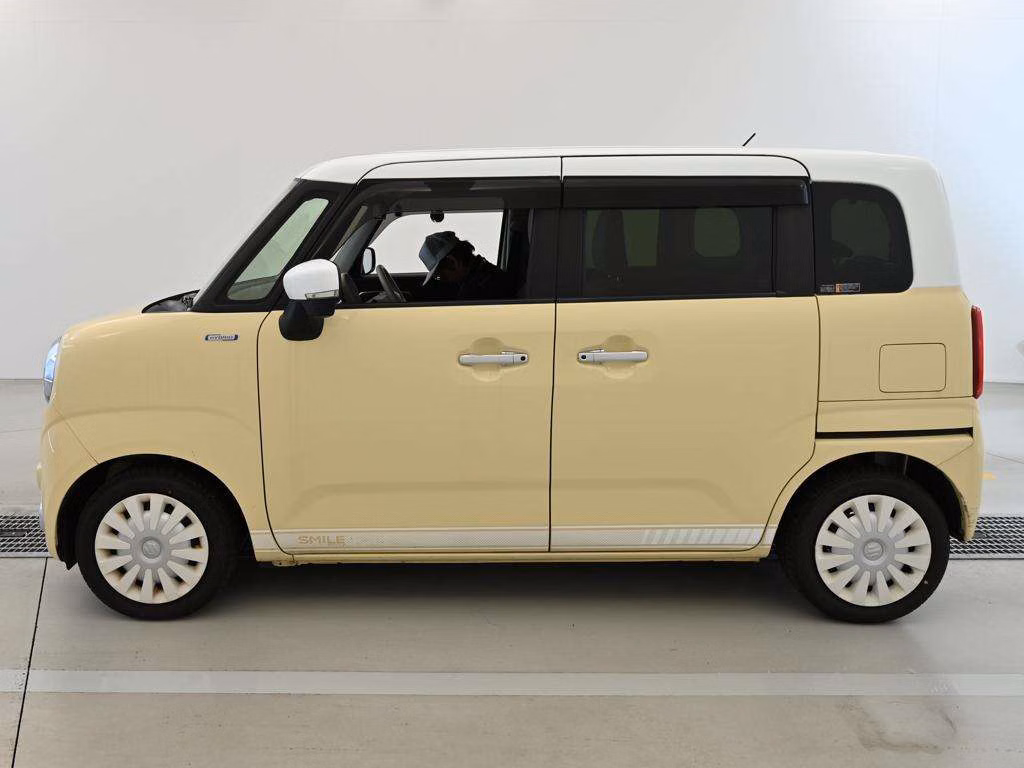 SUZUKI WAGON R SMILE
