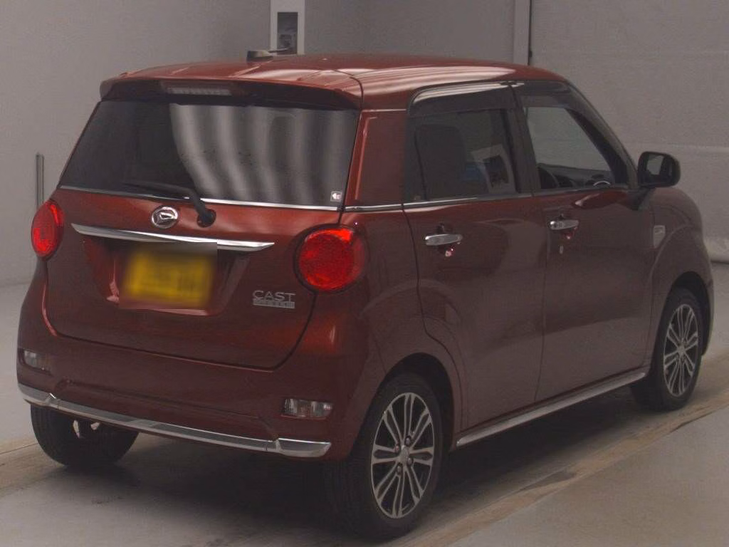 DAIHATSU CAST