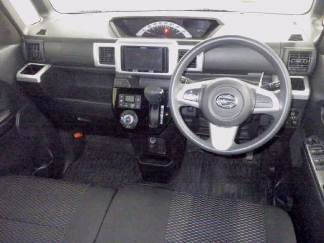 DAIHATSU WAKE