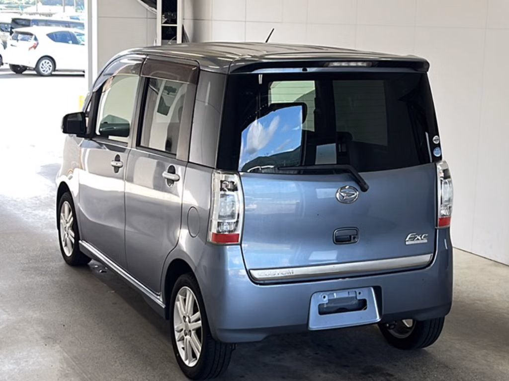 DAIHATSU TANTO EXE