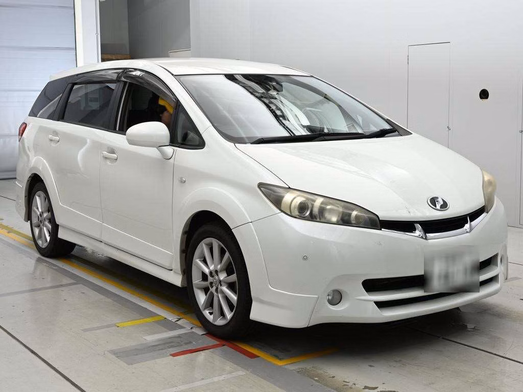 TOYOTA WISH