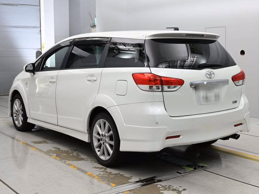 TOYOTA WISH