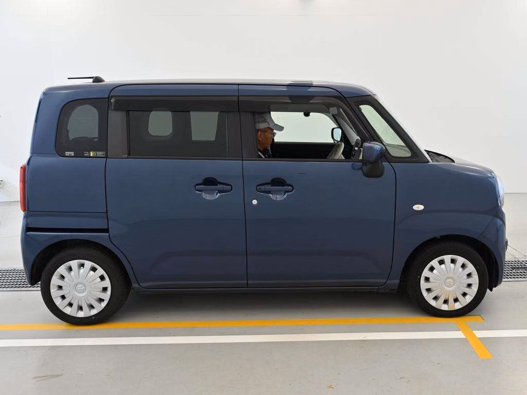 SUZUKI WAGON R SMILE