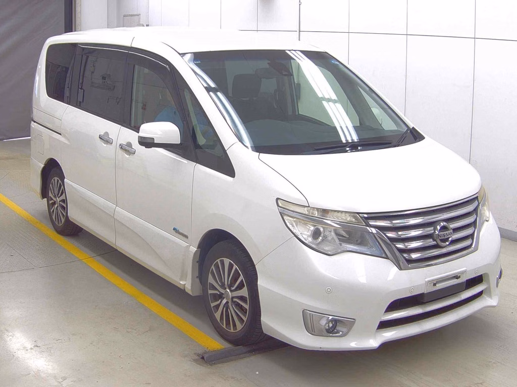 NISSAN SERENA