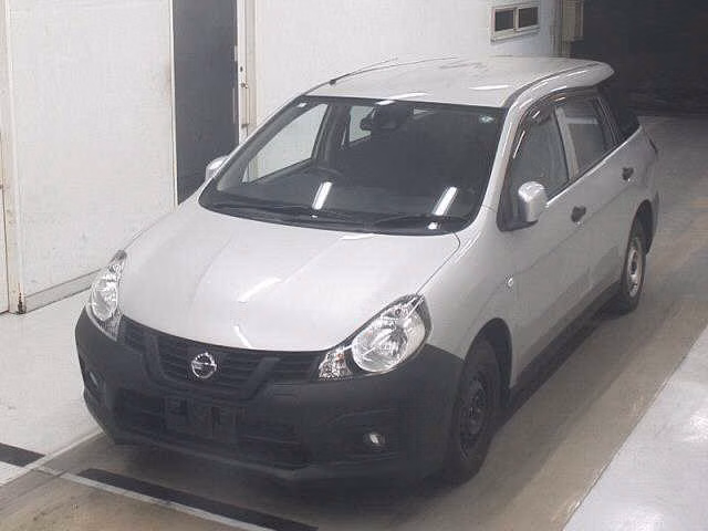 Nissan AD