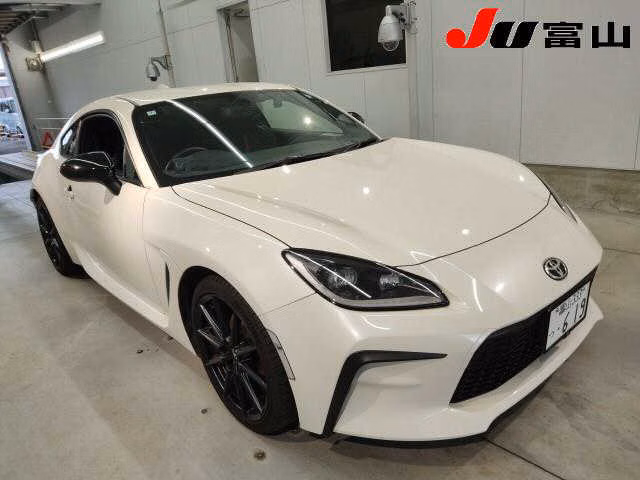 TOYOTA GR 86