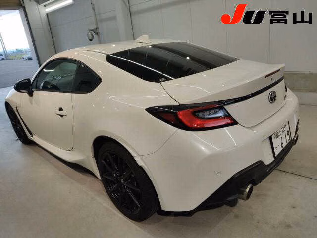 TOYOTA GR 86