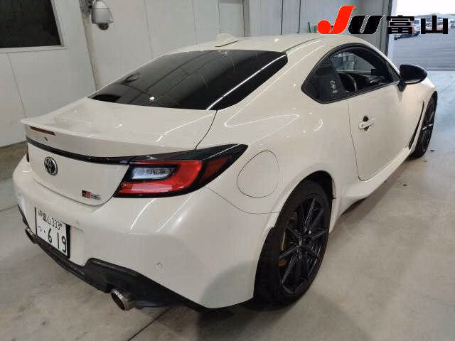 TOYOTA GR 86