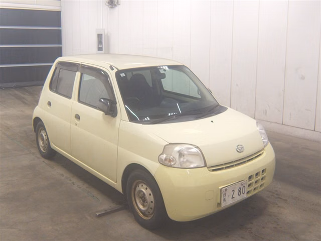 DAIHATSU ESSE