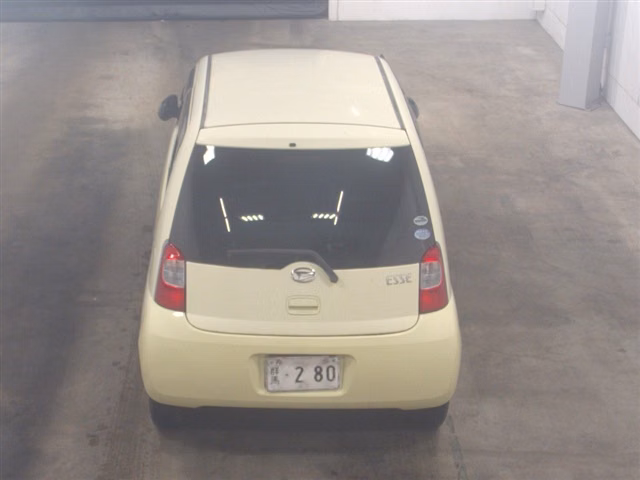 DAIHATSU ESSE
