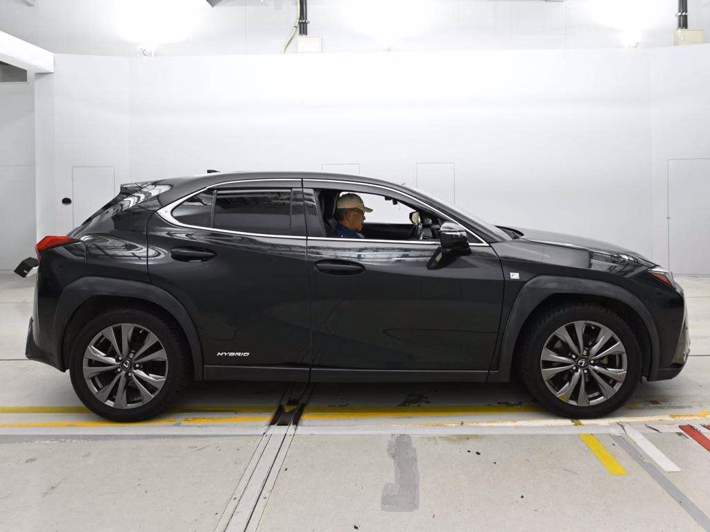 LEXUS UX250H