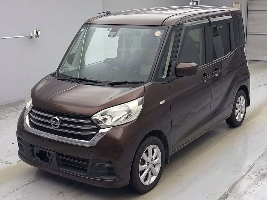 NISSAN DAYZ ROOX
