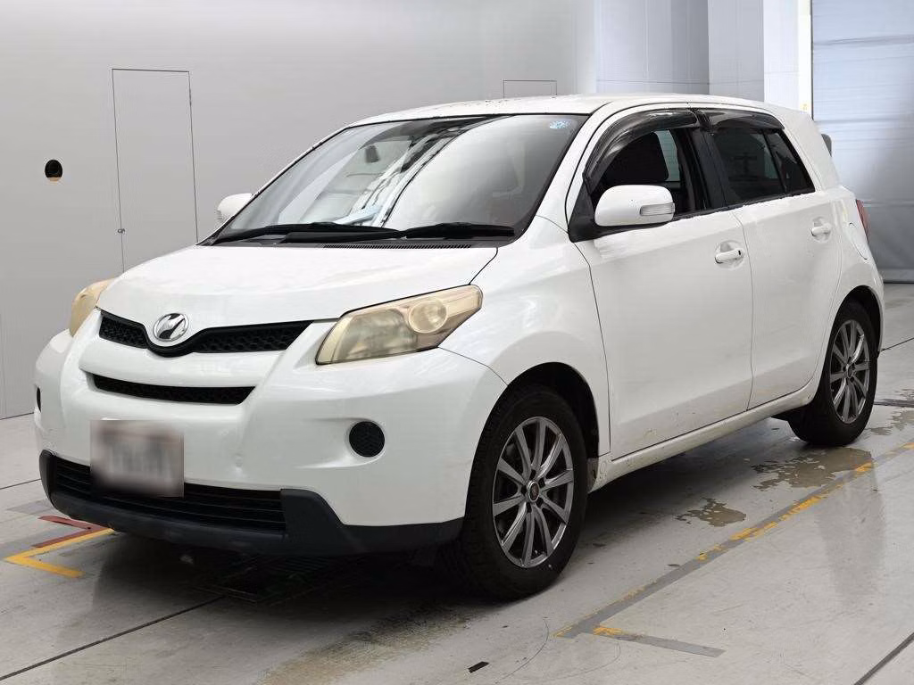 TOYOTA IST