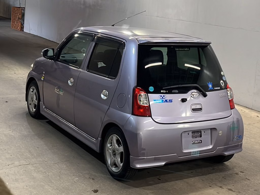 DAIHATSU ESSE