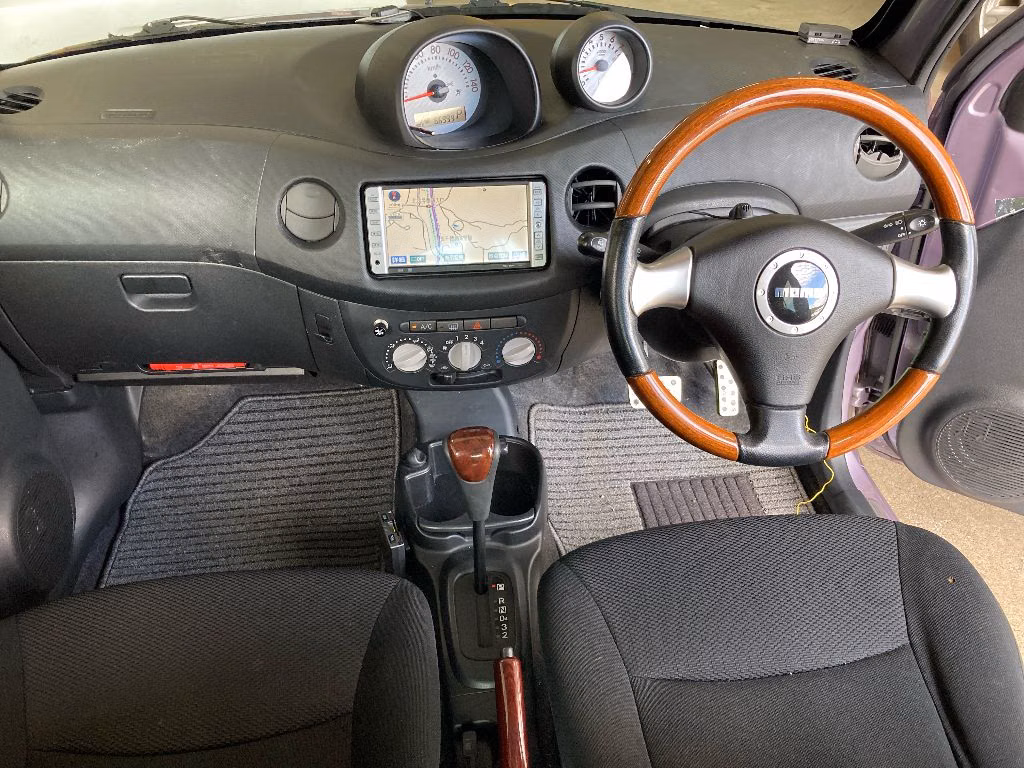 DAIHATSU ESSE