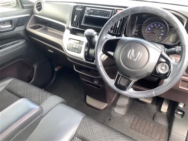 HONDA N-WGN