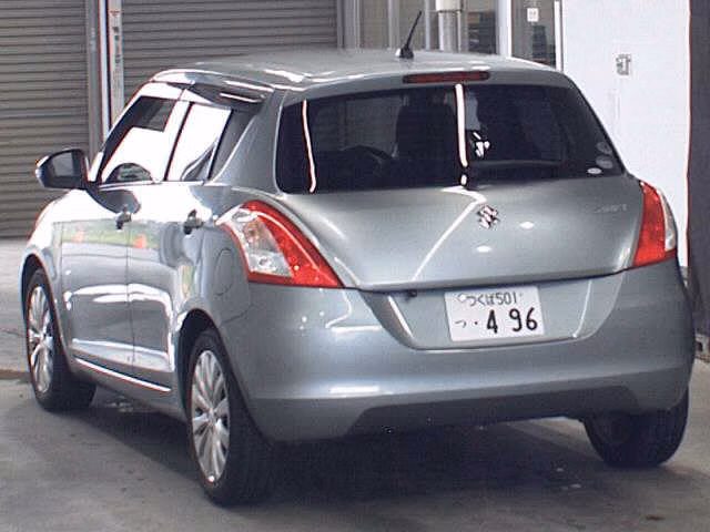 SUZUKI SWIFT