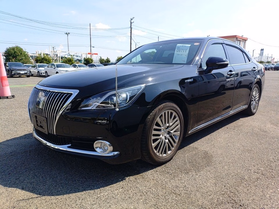 TOYOTA CROWN MAJESTA