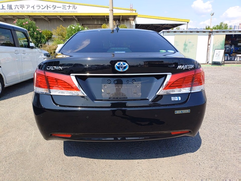 Toyota Crown Majesta