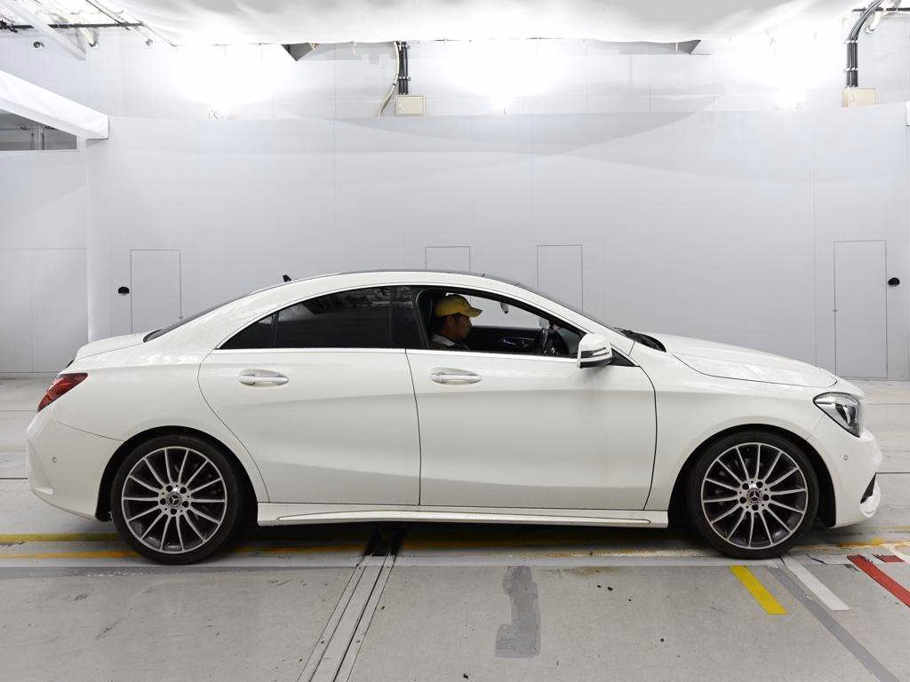 MERCEDES-BENZ CLA-CLASS