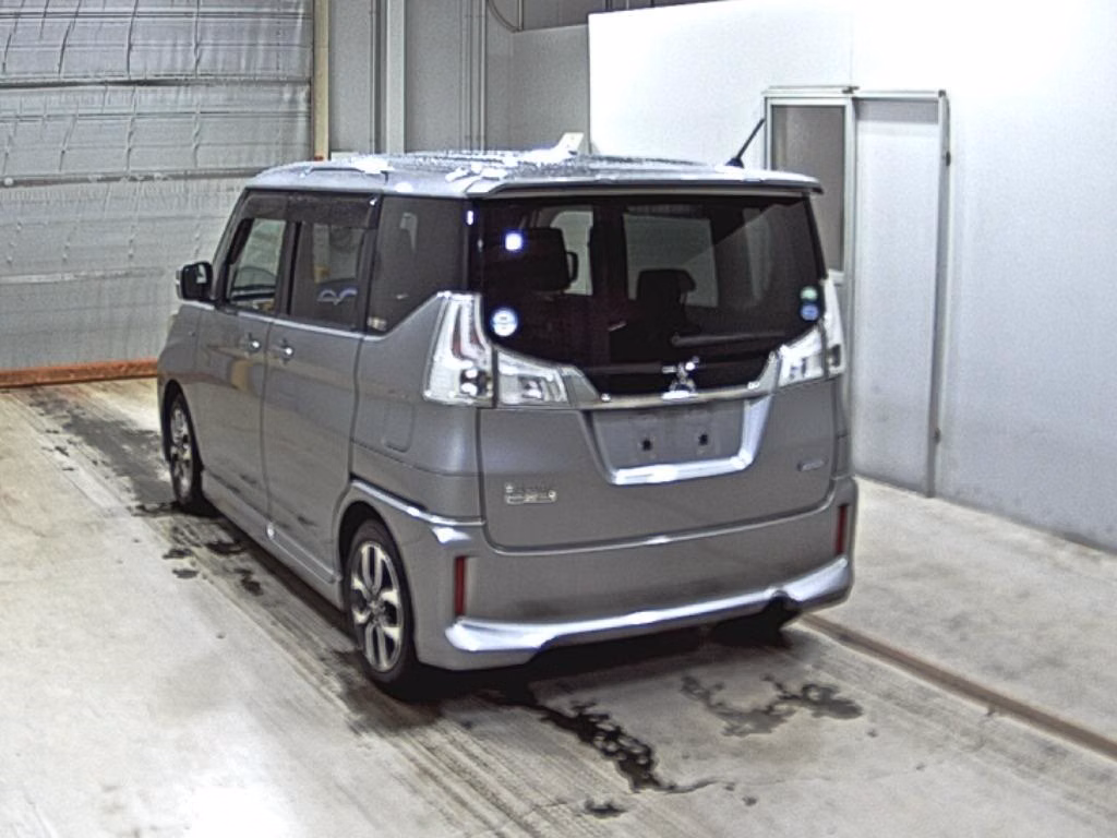Mitsubishi Delica D:2