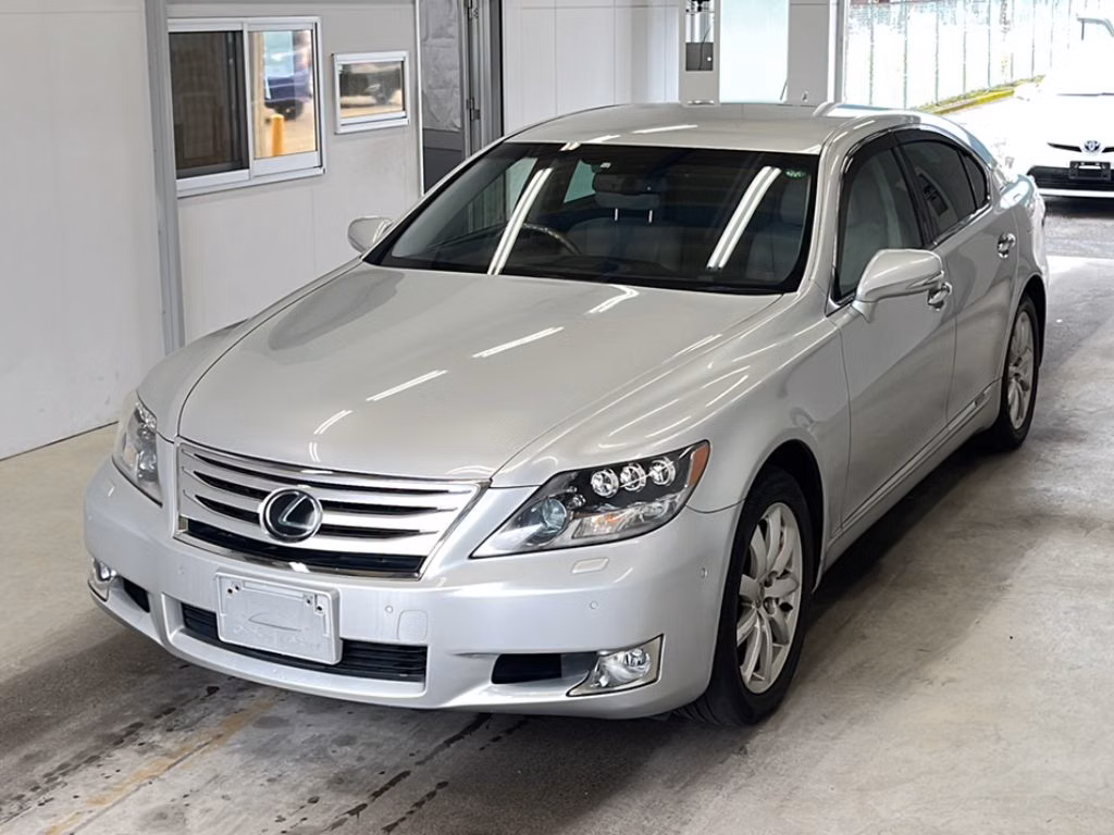 LEXUS LS600H