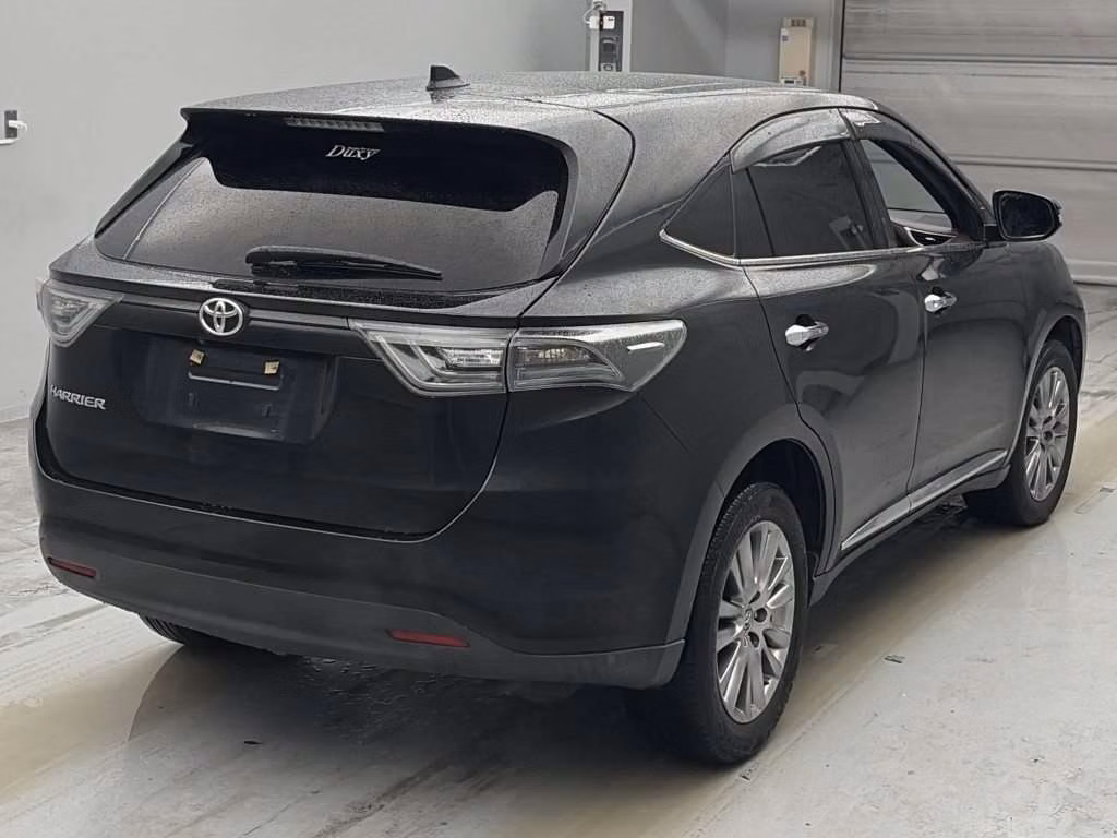 TOYOTA HARRIER